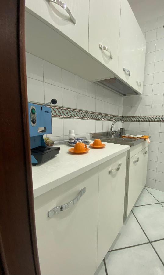 Casa Vacanza La Spagnola เนเปิลส์ ภายนอก รูปภาพ